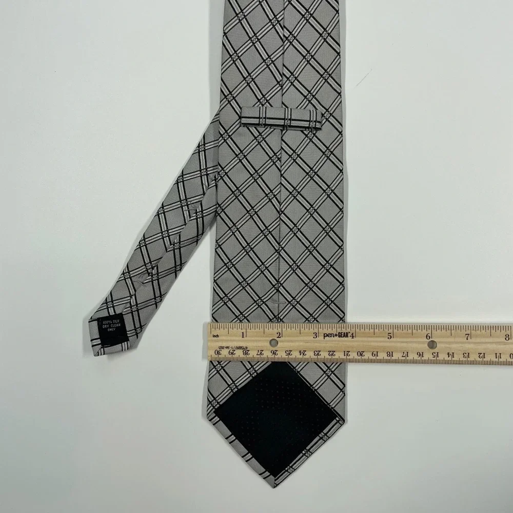 Unbranded Grey Black Plaid Silk Necktie Mens OS